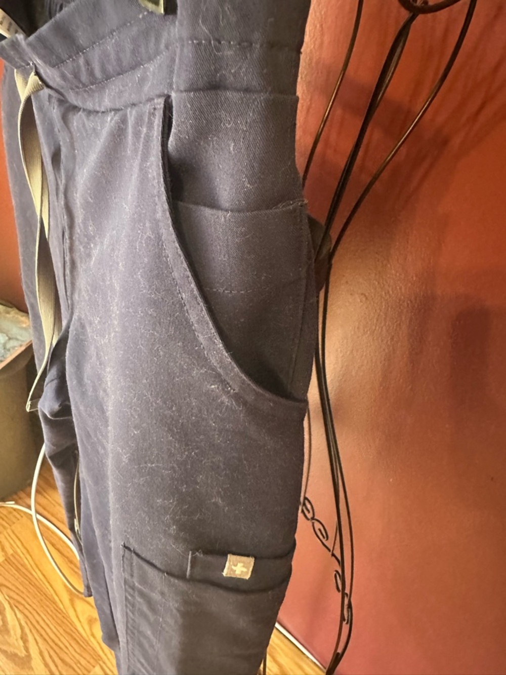 Figs Navy Drawstring Cargo Sweatpants - Picture 6 of 13